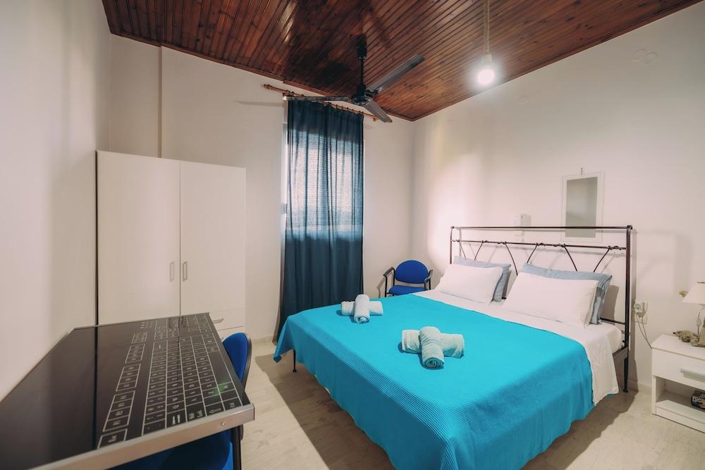 Captain's Spacious House Near The Beach