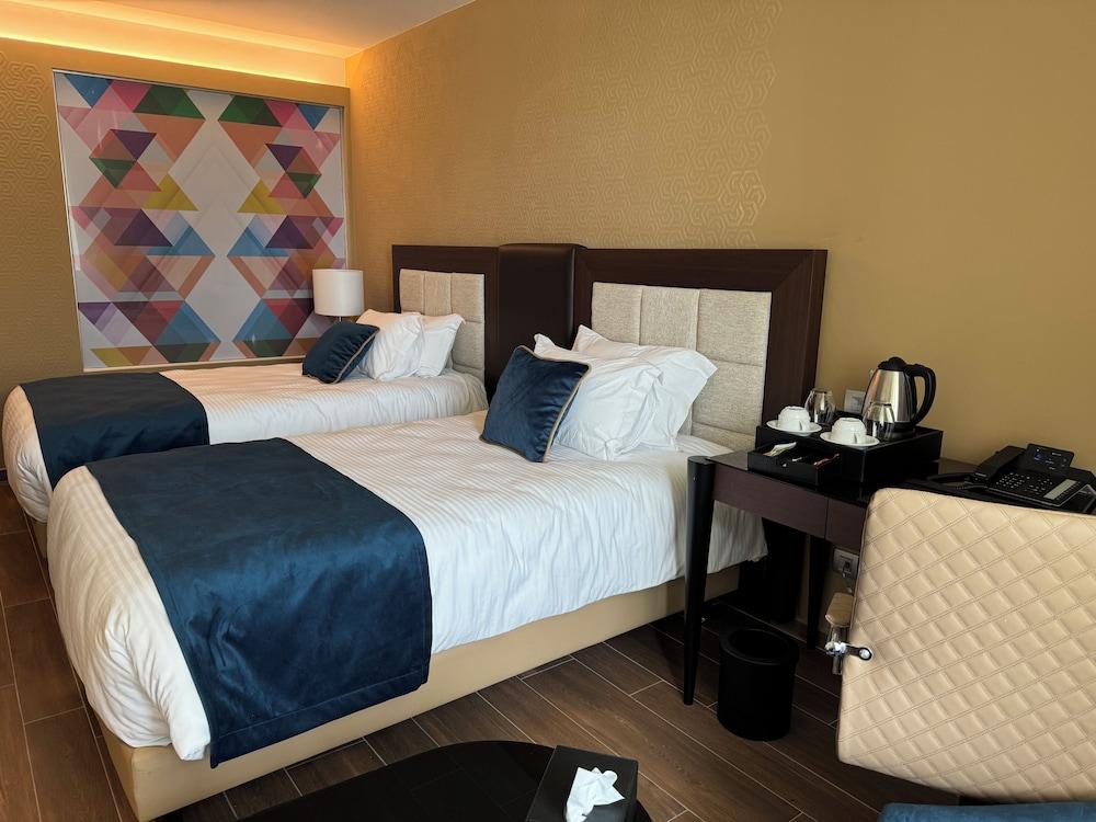 Seybouse Hotel & SPA