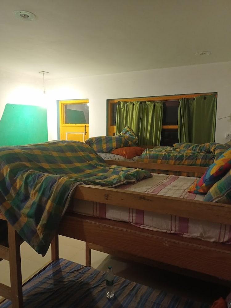 Goroomgo Hikers World Dharamshala