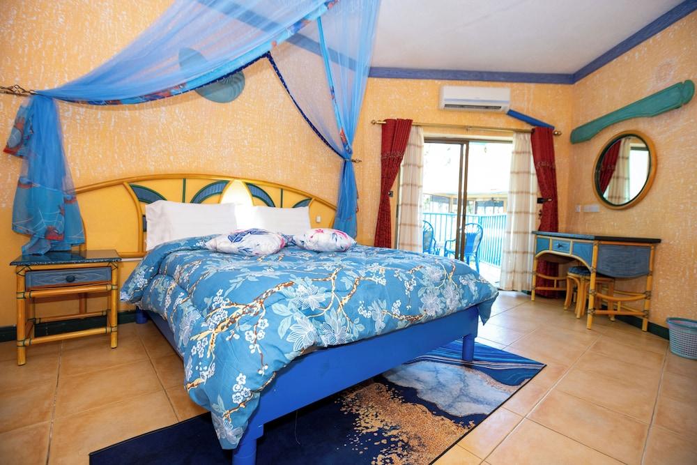 Beach comber hotel and aprtments