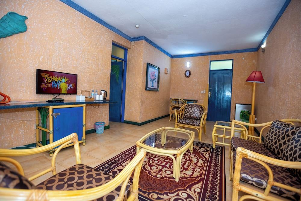 Beach comber hotel and aprtments