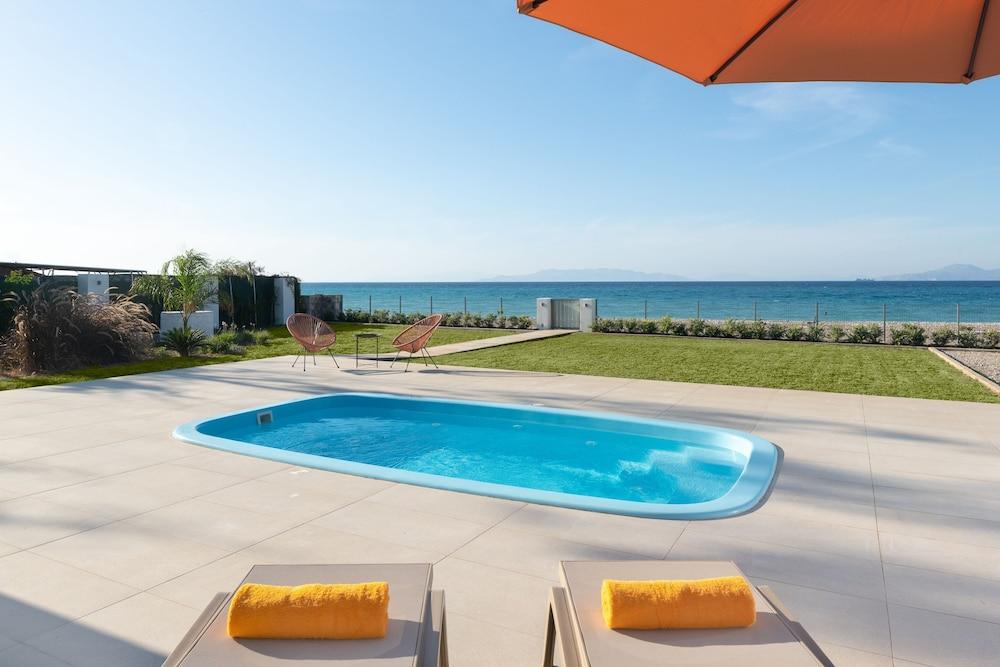 Kyra Beachfront House in Theologos Rhodes