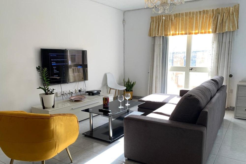 SwieqiStay Room8 private bath - Paceville