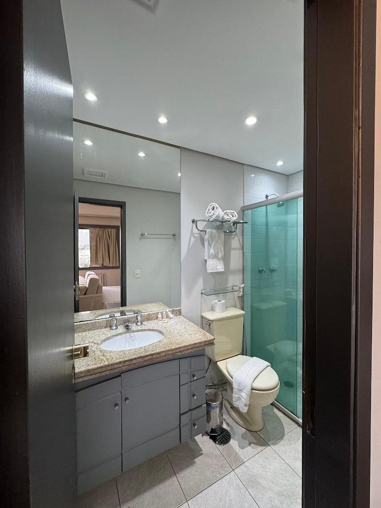 Get a Flat 703 Bienal-Ibirapuera