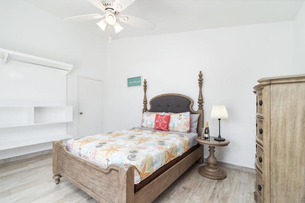 4br4ba w Private Pool Walking Distance to Ritz