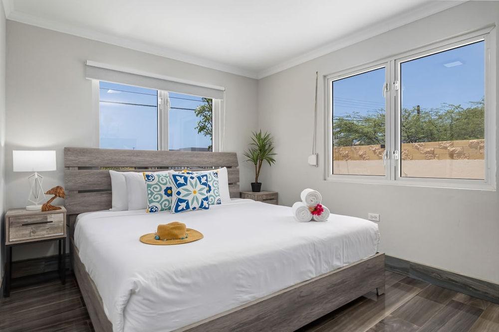 3br2ba Great Location Private Pool Amenities