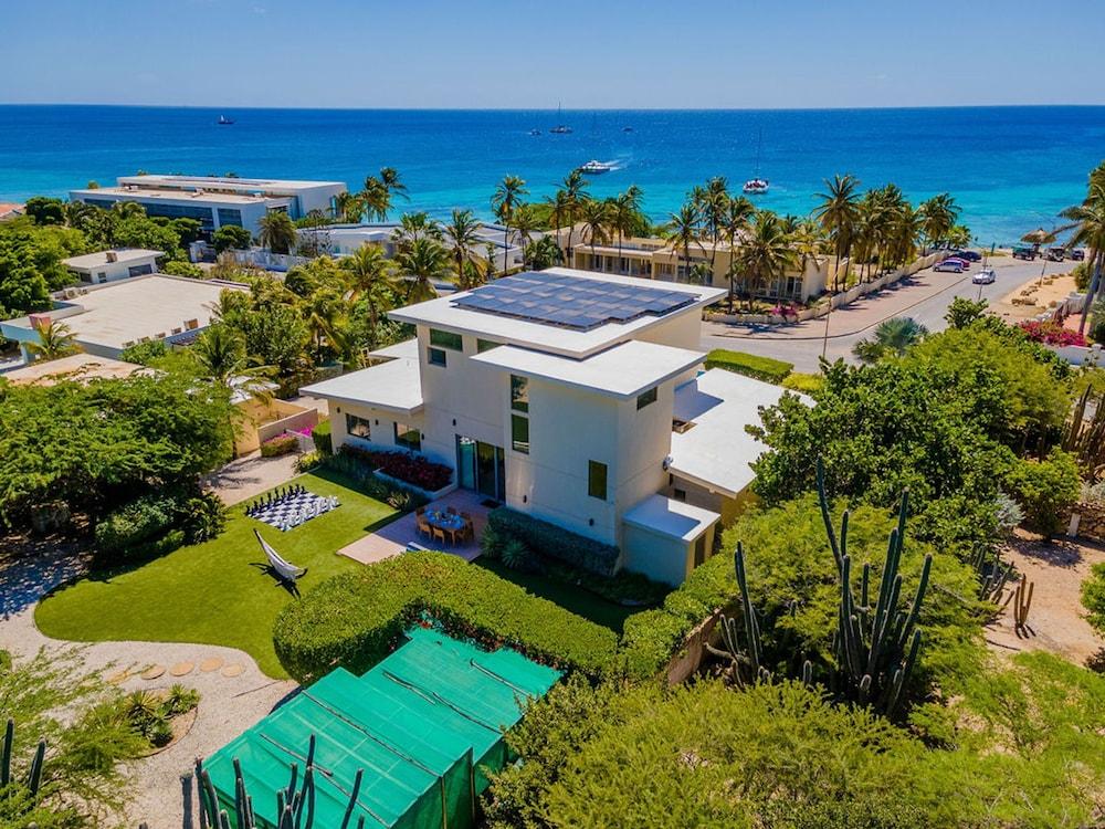 NEW Luxury 4BR Beachfront Villa w Infinity Pool