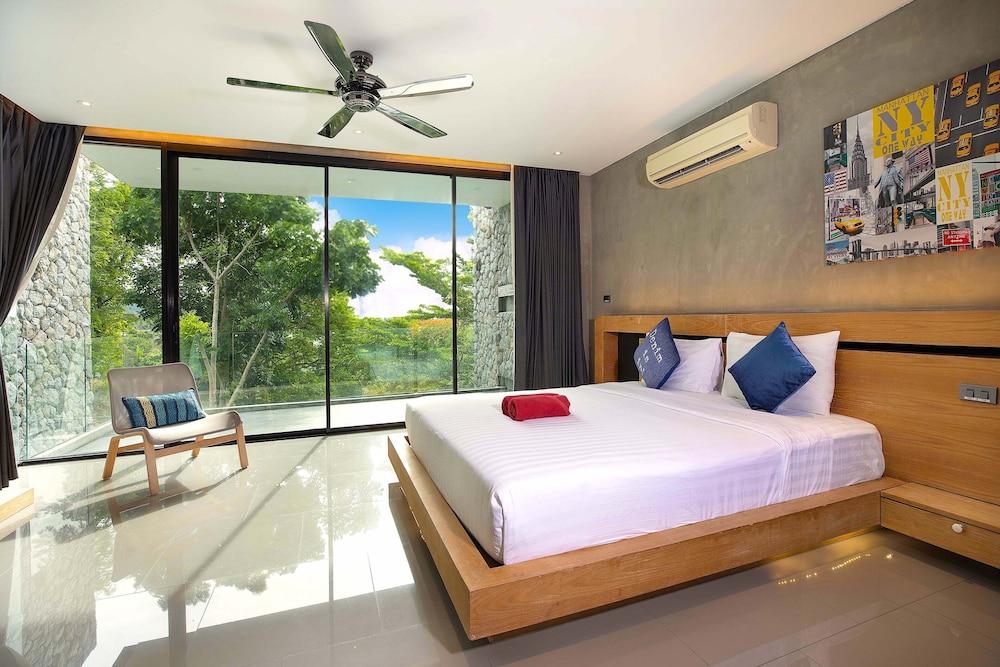 Avant-Garde 4BR Pool Villa Otero Kamala