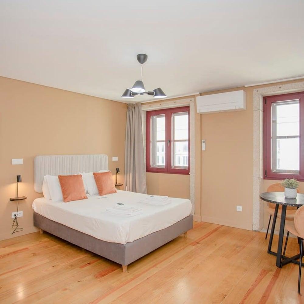 Liiiving in Porto Historic Cl Rigos Studio - 4F