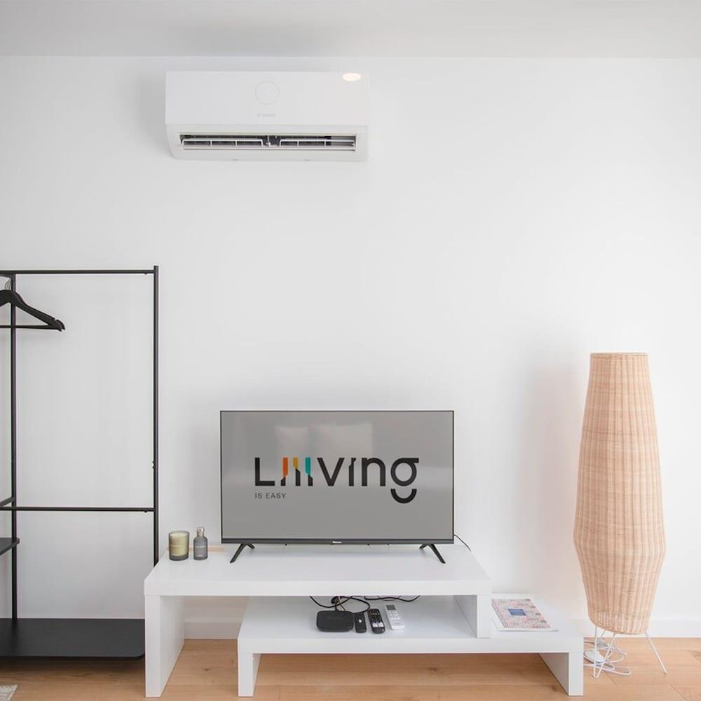 NAX Apartment F by Liiiving