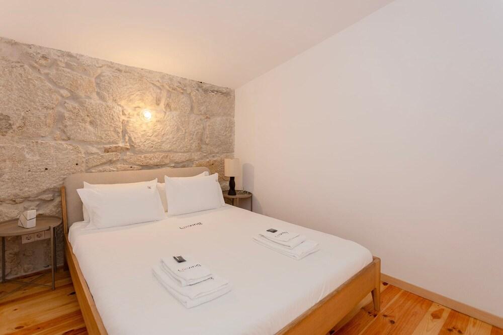 Liiiving In Gaia - The Wine Side Xiii