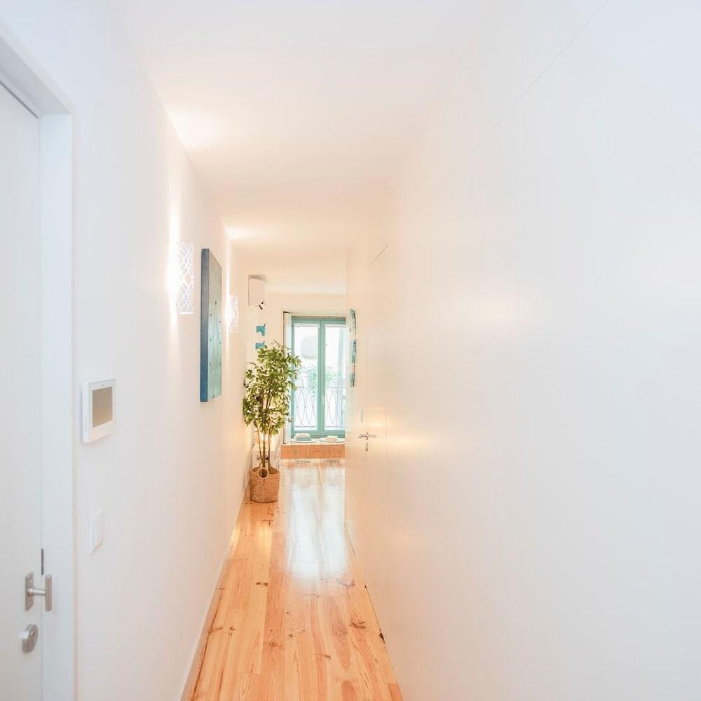 Liiiving in Porto - Boho Blue Home