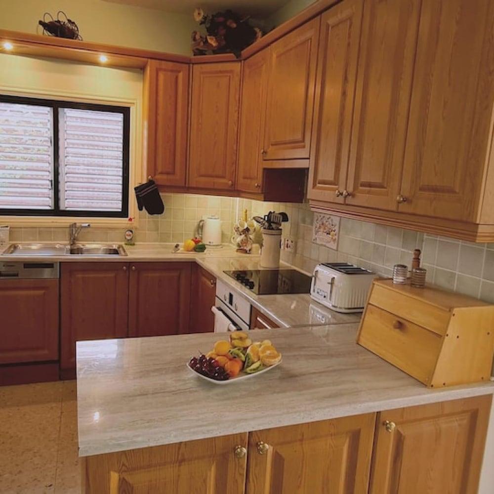 15 ATH - Swallow s Nest Villa