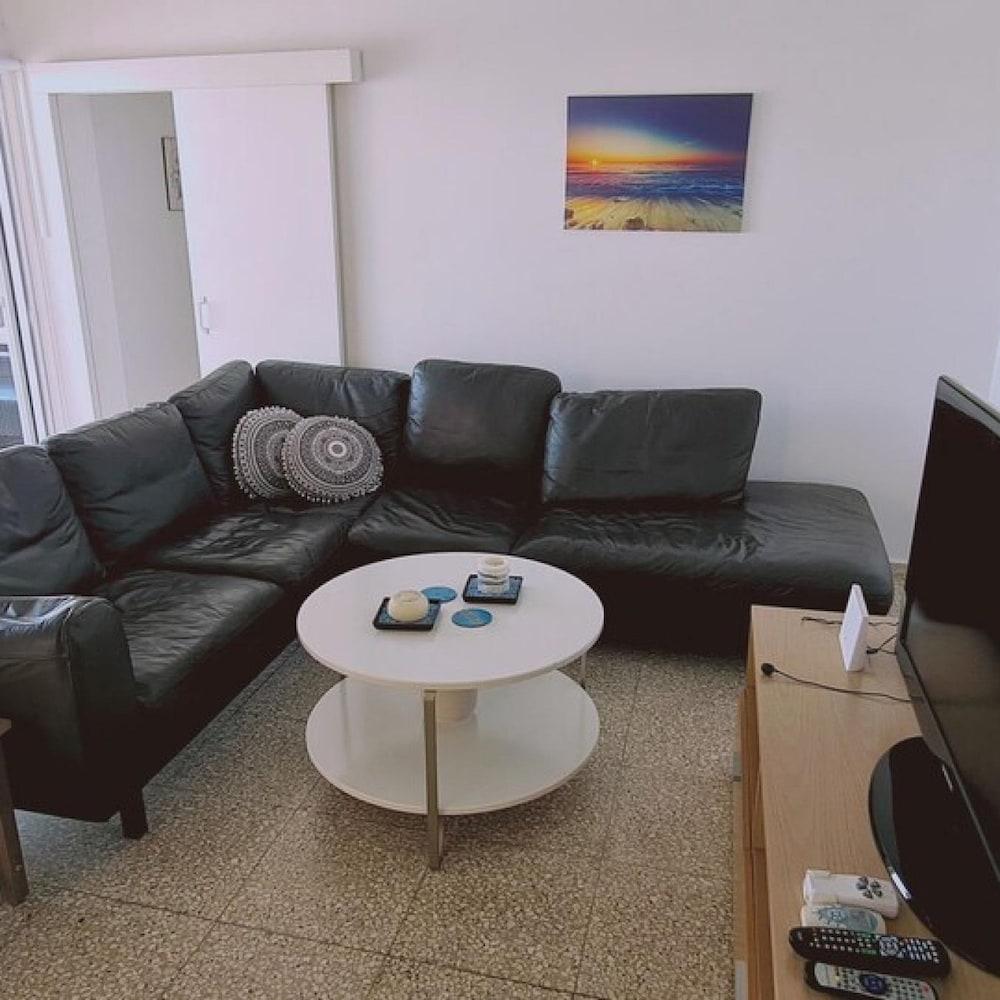 21 KAP - Frederick Penthouse