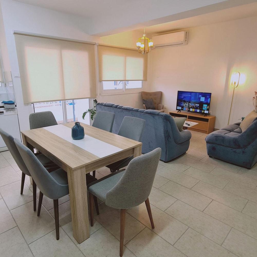 83 Lim1 - Stay Mermaid s Cove