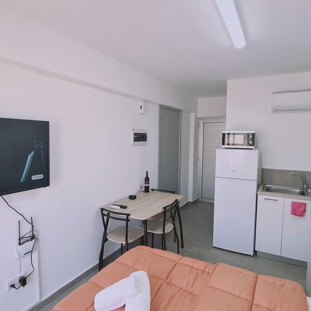 100 AN - Napa Living 23