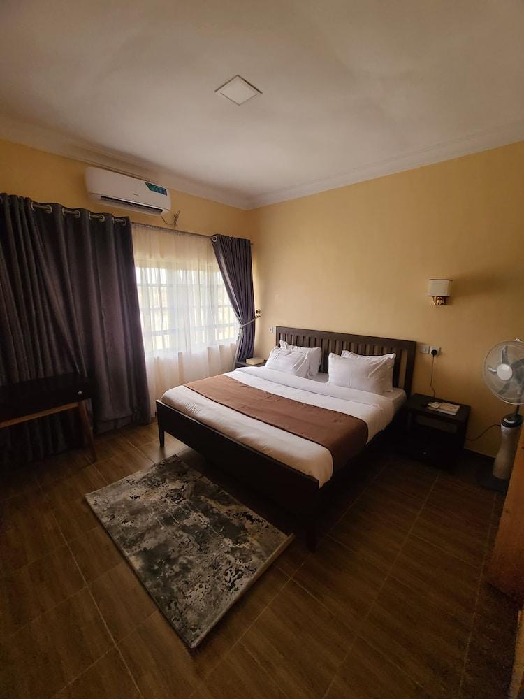 Modupeore Apartments