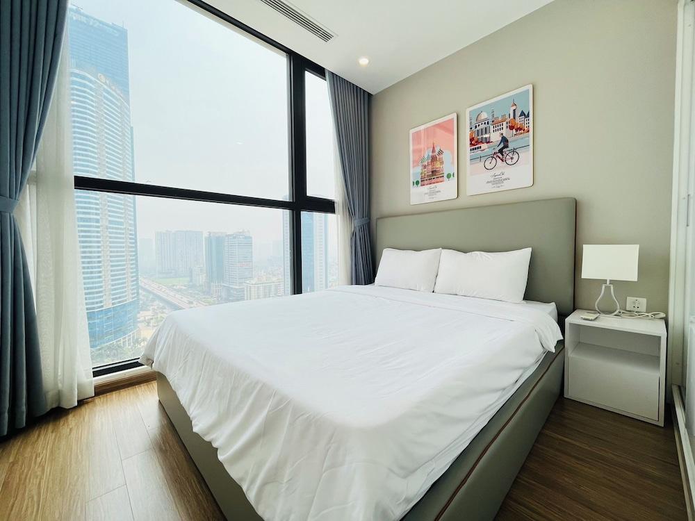 LT.Housing Vinhomes Skylake