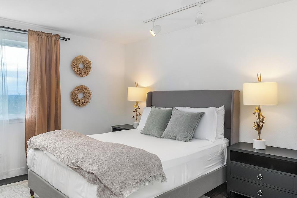 Bodur's Rustling Leaves EV Charge BBQ