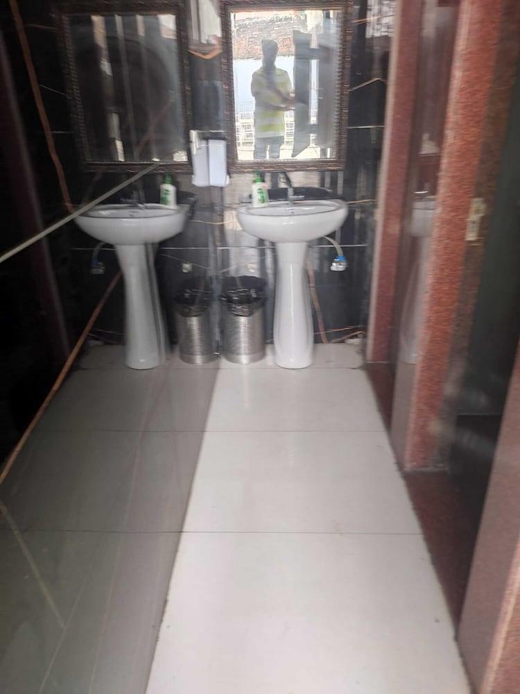 Hotel Wonder View By GRB Stays