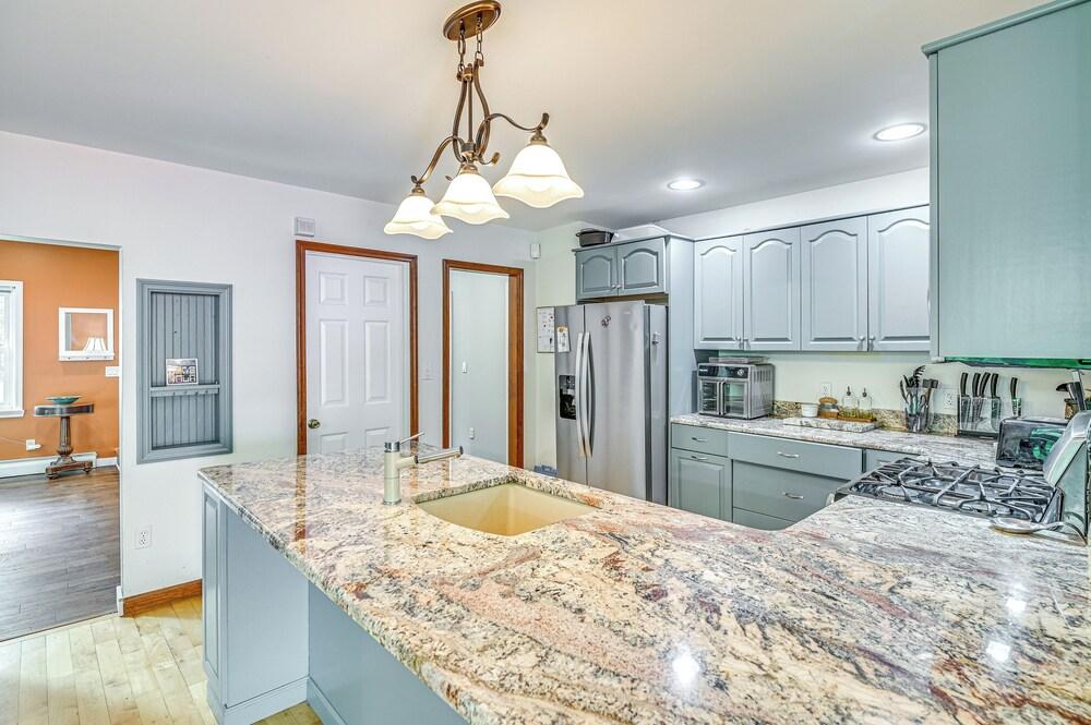 Charming Ballston Spa Home w/ Sauna & Private Pool