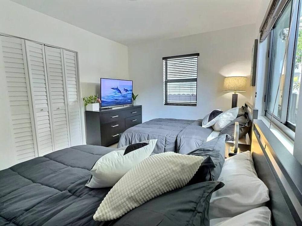 Oasis Style Jacuzzi Glamping gym Parking bbq Secure