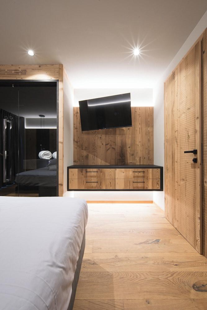 Dolomiti Exclusive your mountain suite