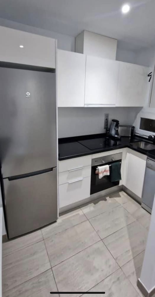 Stylish 2-bed Apartment Overlooking the Fairways