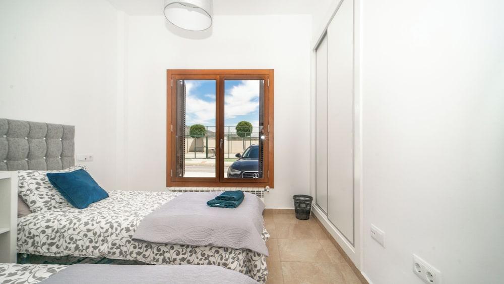 El Valle Golf Resort- Private Pool- Bbq- Parking