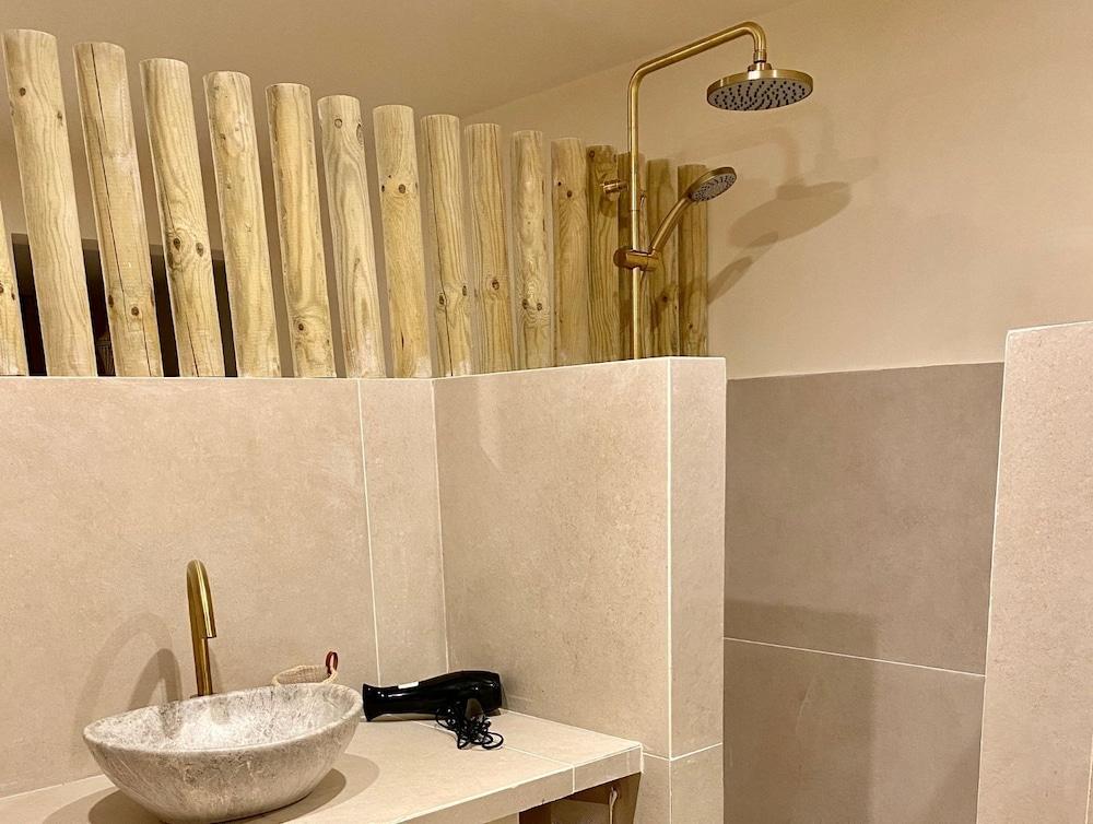 Charming 1-bed Apartment