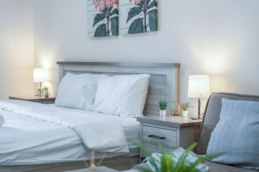 Czechin - Royal Breeze 2