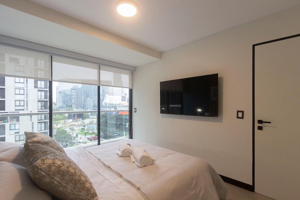 R - Beautiful premiere 1BR in San Isidro