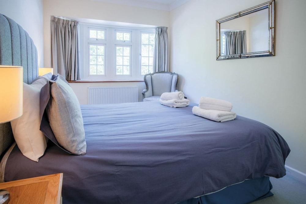 Rainbow Leap - 5 Bed Holiday Home - Saundersfoot