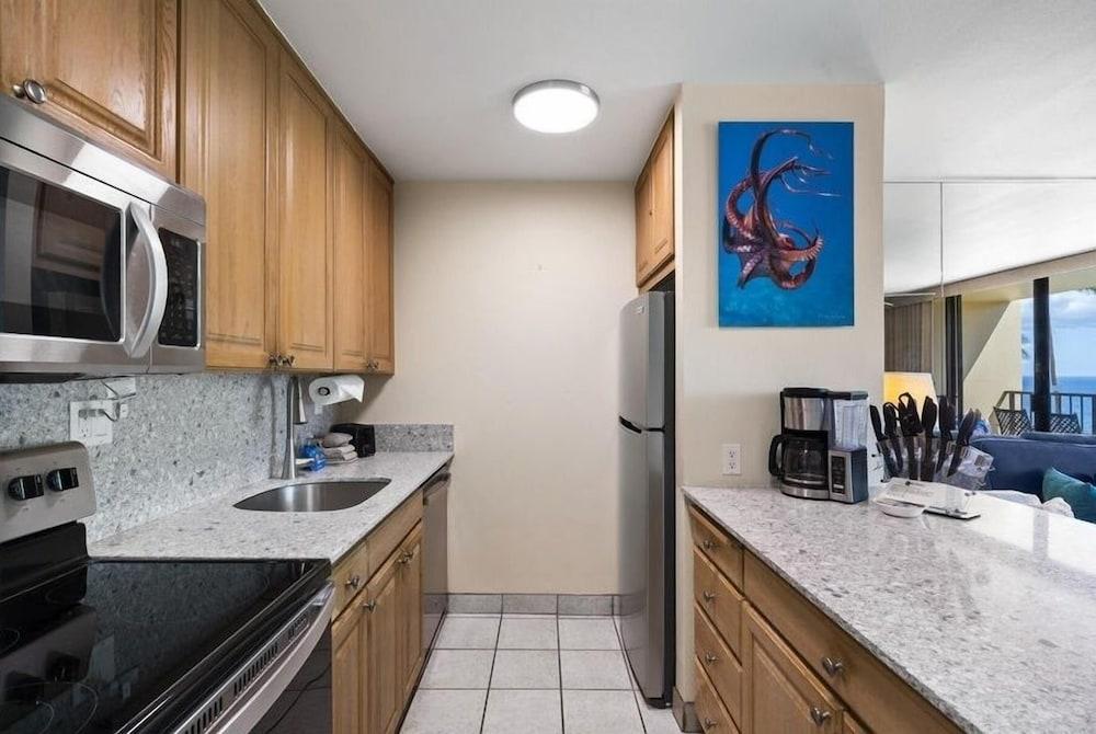 Sugar Beach Resort, #409 1 Bedroom Condo by RedAwning