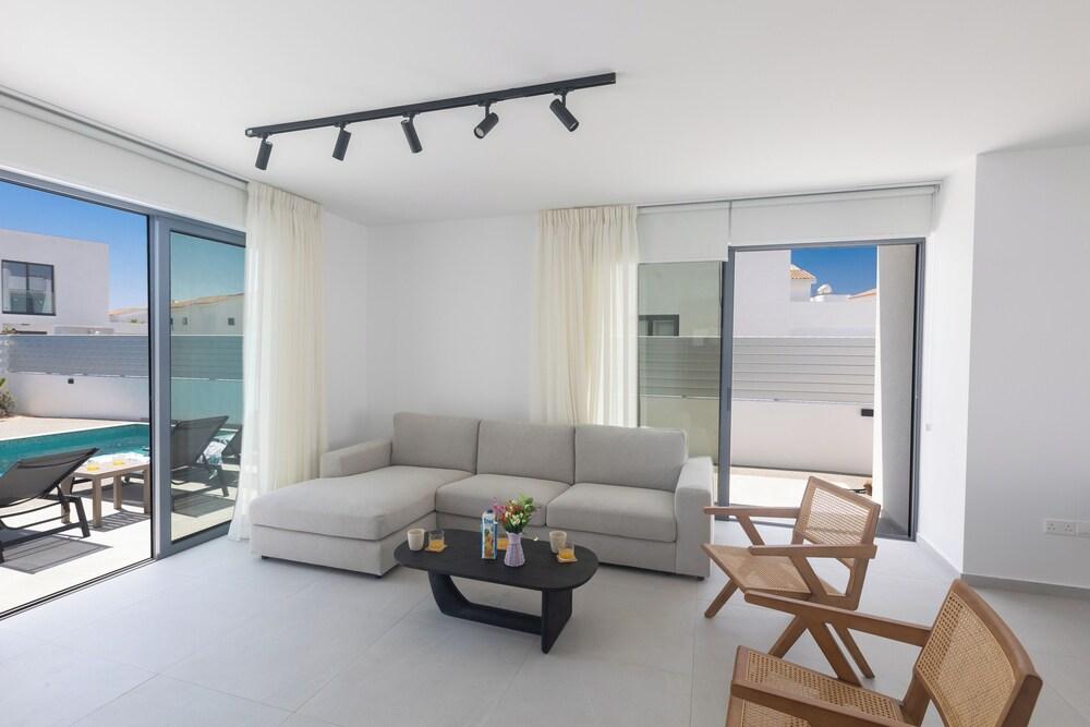 Protaras Semeli Villa Se8