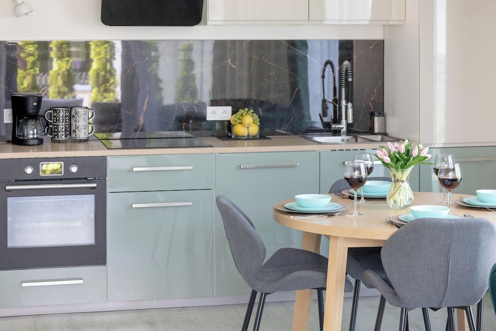 Paraiso Apartment With Pool by Renters