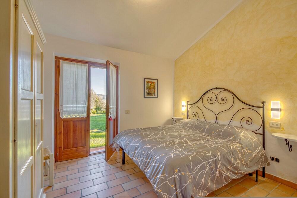 Rosehip apt With Shared Pool