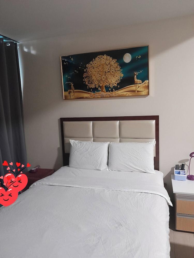 One Uptown Residence