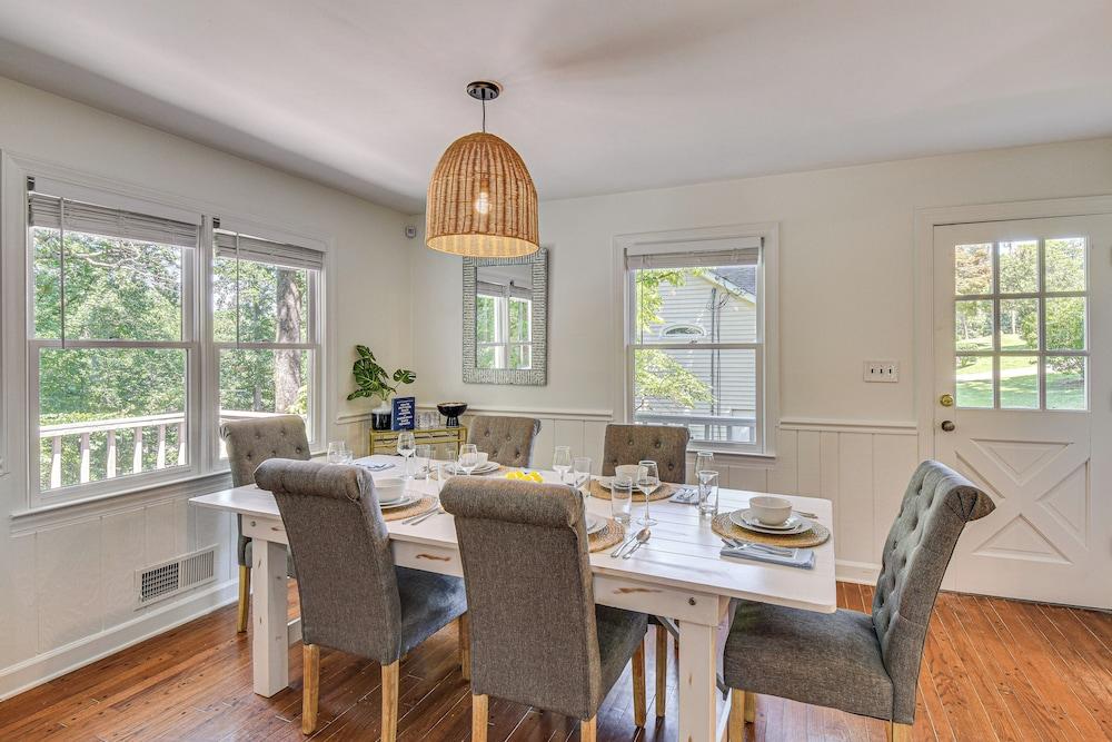 Waterfront Gainesville Home w/ Private Boat Dock!