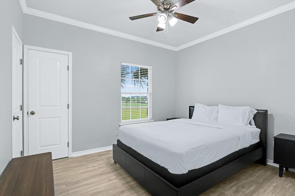 6A Ranch Luxury Meets Country!