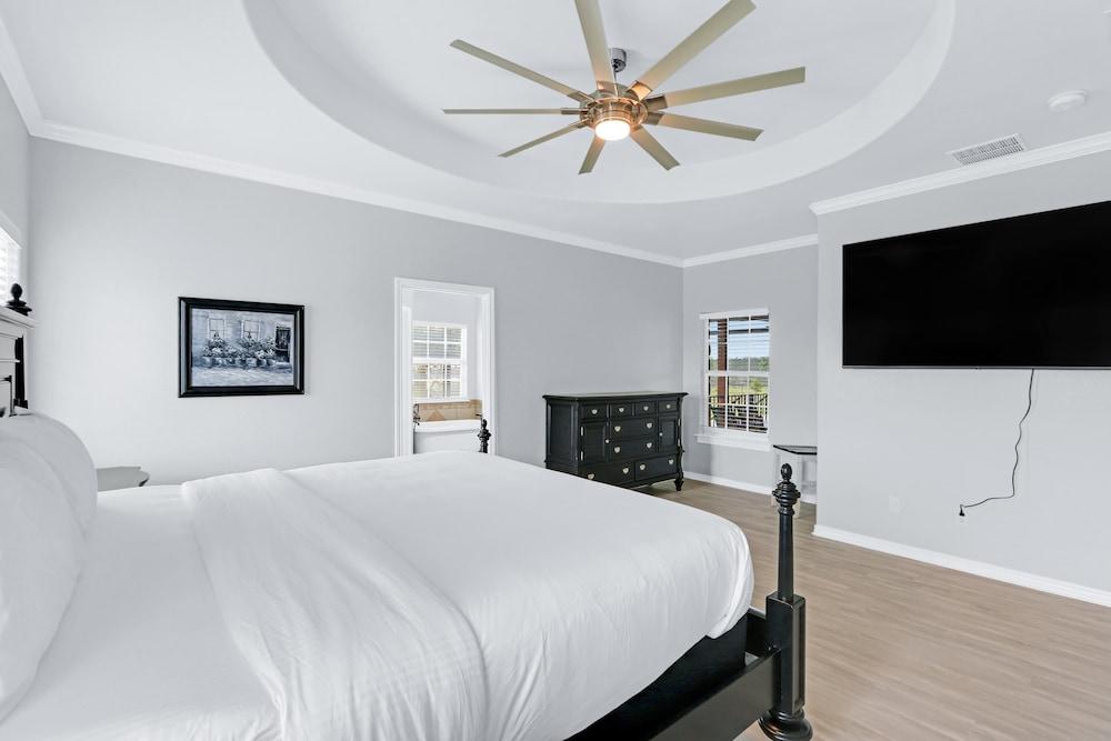 6A Ranch Luxury Meets Country!