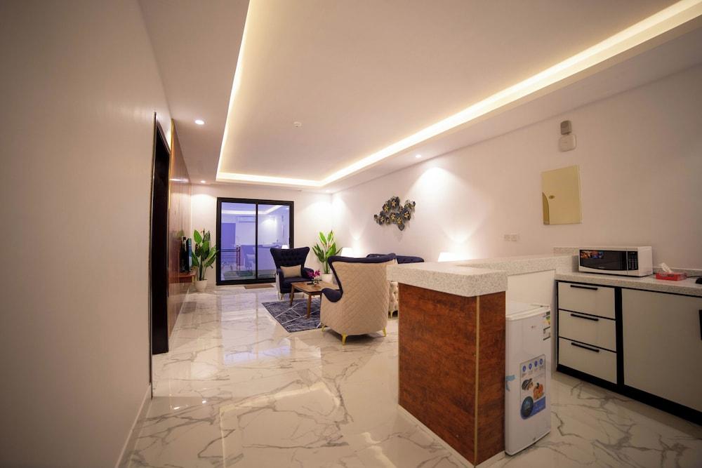 Chalet with private pool