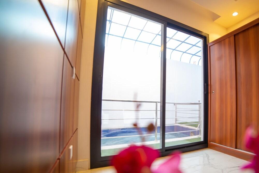 Chalet with private pool