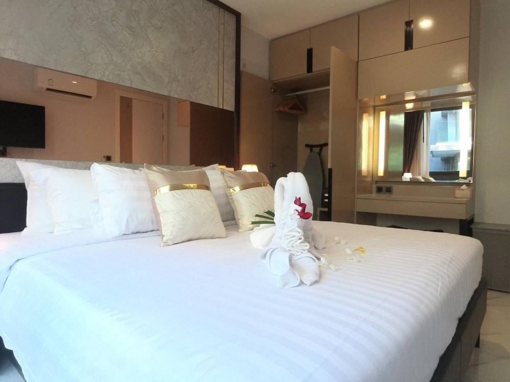 B404 - 1 Bedroom Condo Pool View Near Ao Nang Beach