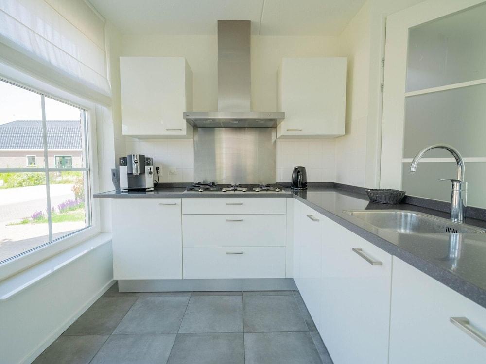 Holiday Home With Sauna, Near the Markermeer