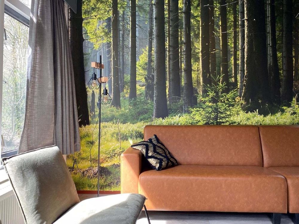 Bungalow on Weerterbergen Waterfront