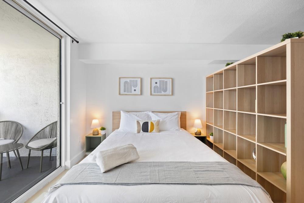 Modern Condos Available in Brickell