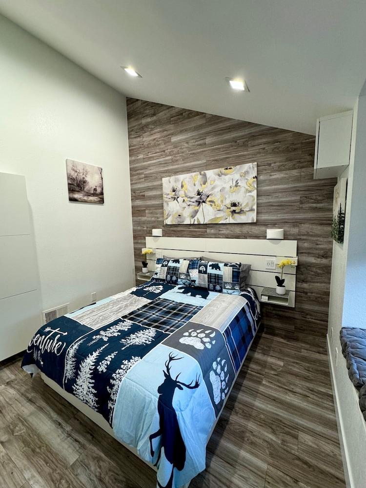 Lakefront View #2463