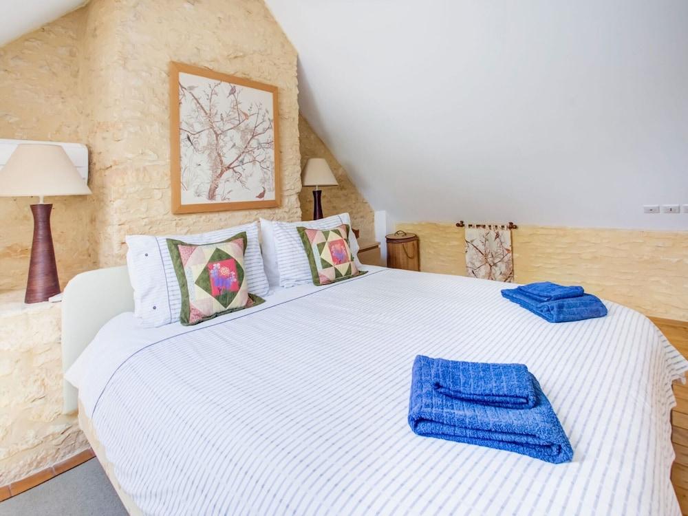 Pleasant Holiday Home With Private Pool