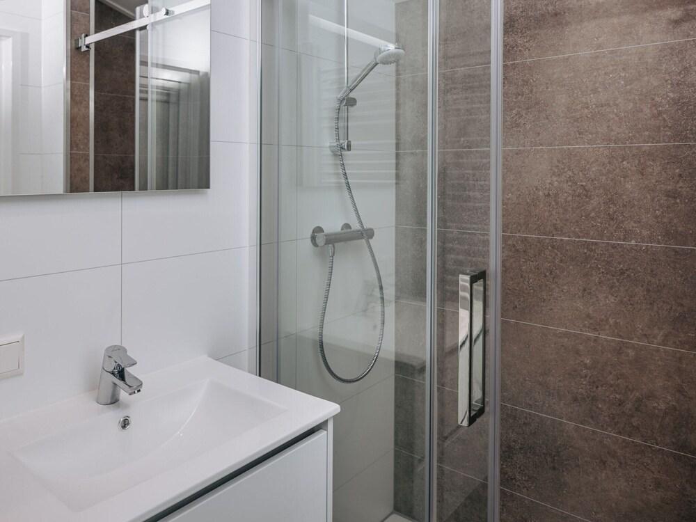 Giethoorn Lakehouse Retreat